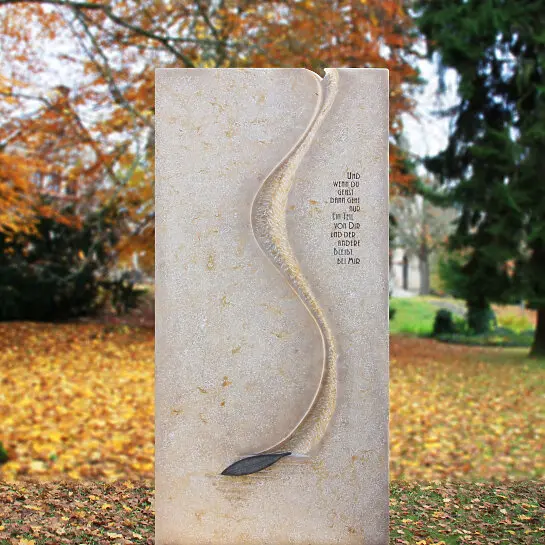 Pisano – Besonderer Grabstein aus Naturstein mit Lebenslinie