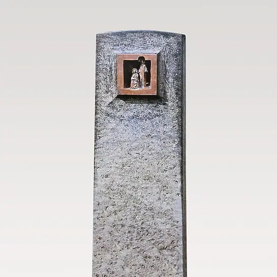 Timyon – Doppelgrabstein Granit mit Bronze Ornament Jesus & Maria mit Kind