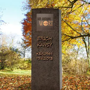 Memoria Nigra Dunkler Granit Einzelgrab Grabstein mit Bronze Tafel