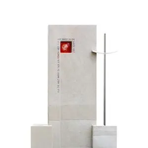 Montero Einzelgrab Stein mit Kreuz & Rose aus Glas