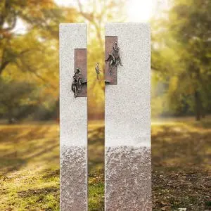 Bisegna Classico Einzelgrabstein Geteilt mit Bronze Brücke & Menschen