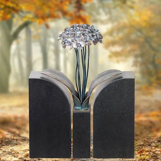 Tivoli Duo – Floraler Bronze / Granit Grabstein für Ein Urnengrab mit Blume