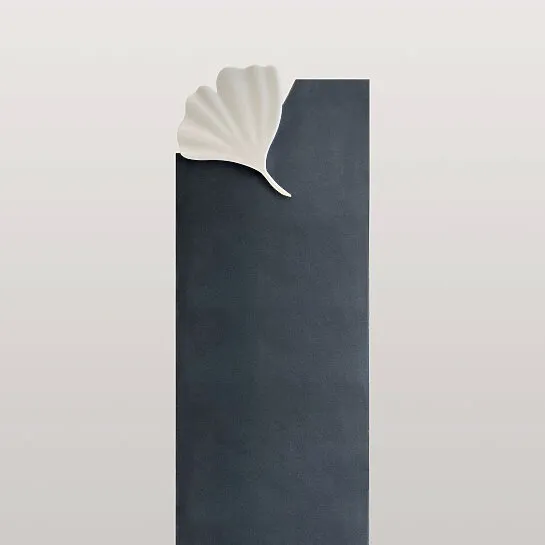 Gingkoblatt Doppelgrabstein in hell-dunkel Granit & Marmor - Gingko Vivare (Detailansicht) 