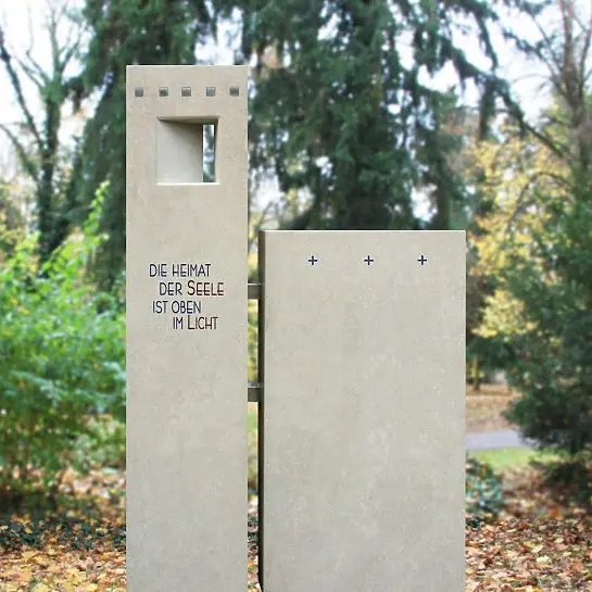 Ascendit – Grabmal Doppelgrab Naturstein Moderne Gestaltung