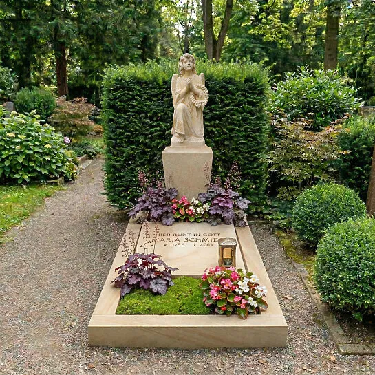 Grabstein Engel nach antiker Vorlage 19. Jhdt. für ein Einzelgrab - Kalina il bello (Detailansicht) 