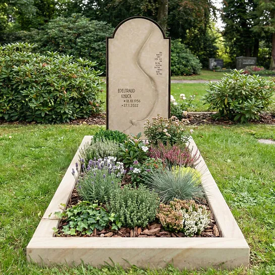 Grabstein mit Lebenslinie und Rahmen aus Cortenstahl - Pisano Corte (Detailansicht) 