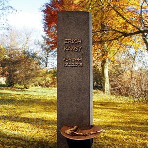 Aemilius Porta Granit Grabstein in Schwarz mit Bronze Schale - Doppelgrab