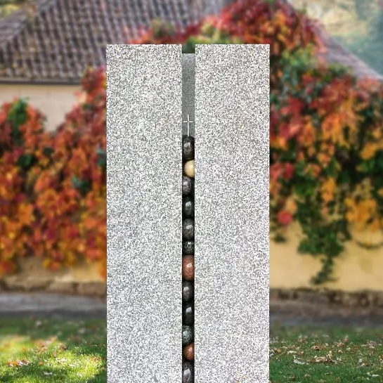 Sentenza – Heller Grabstein Urnen Grab Modern mit Kugeln