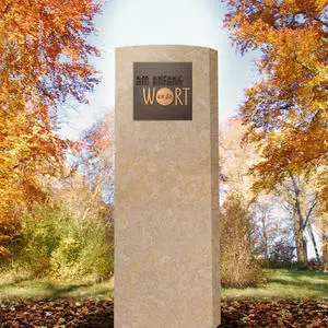 Memoria Clarus Heller Urnengrabstein aus Kalkstein mit Bronze Tafel