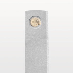 Memoria Origo Kalkstein Grabstein mit Ammonit / Einzelgrab