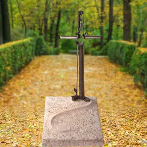Edera Kalkstein Urnengrab Platte mit Bronze Kreuz