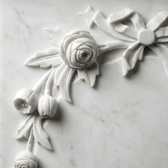 Klassischer Marmor Urnengrabstein - Fiorina (Detailansicht) 