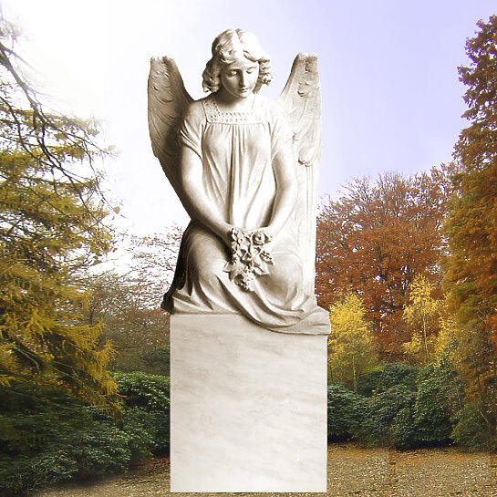 Seduto – Grabstein mit Engelsfrau