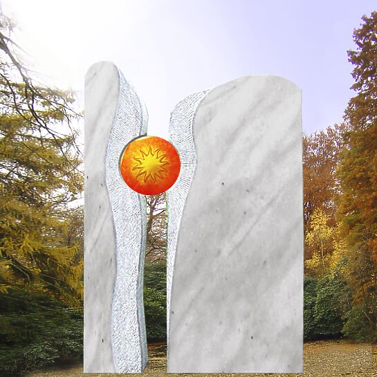 Signum – Zweiteiliger Grabstein mit Sonnenornament