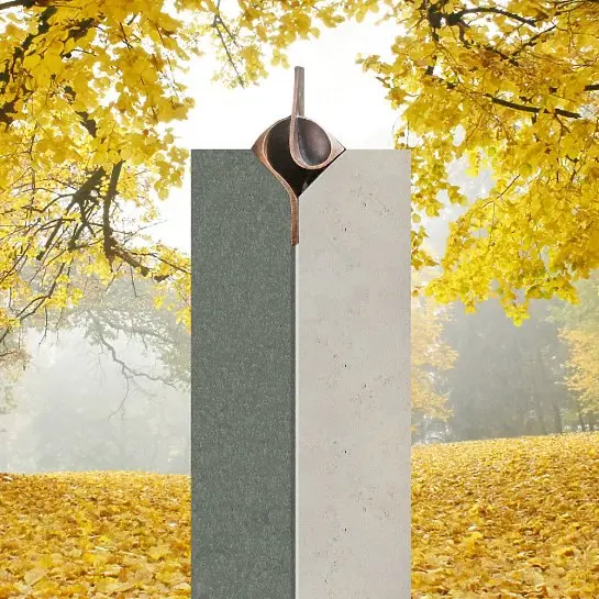 Mondavio – Moderner Einzelgrabstein Zweifarbig aus Jura Kalkstein mit Bronze Ornament
