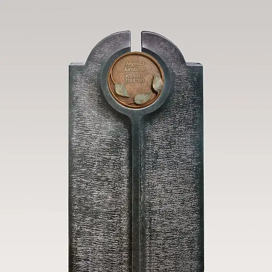 Novara Flora – Moderner Urnengrabstein mit Bronze Schrifttafel Rund