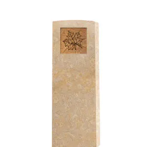 Circulum Modernes Einzelgrabmal in Kalkstein mit Blatt Ornament