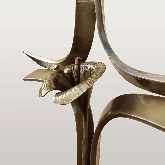 Modernes stehendes Grabkreuz aus Schmiedebronze für ein Einzelgrab - Agapido (Detailansicht) 