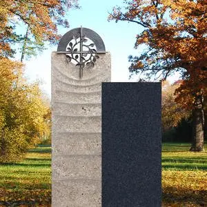 Sovello Cruzis Muschelkalk Einzelgrabmal Zweiteilig Hell/dunkel mit Bronze Kreuz
