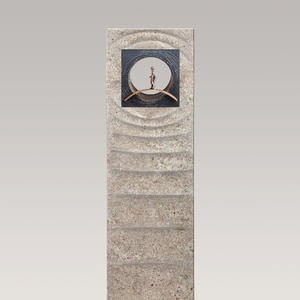 Anzio Nova Muschelkalkstein Urnengrabstein mit Bronze Ornament