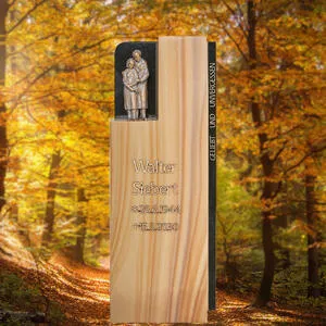 Consilia Romantischer Einzelgrabstein aus Quarzit mit trauerndem Paar in Bronze