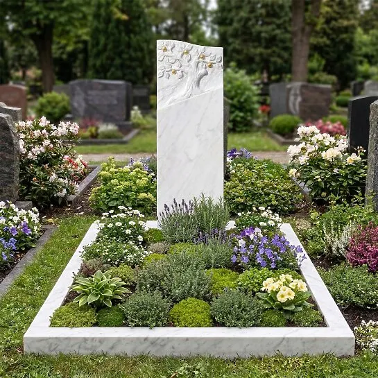 Urnengrab Grabstein mit Baum Motiv - Miranda (Detailansicht) 