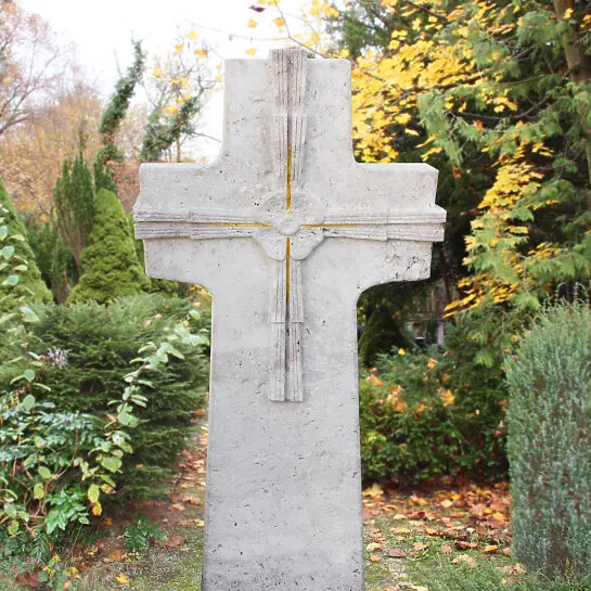 Nostalgia – Urnengrabstein antik Naturstein mit Kreuz