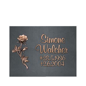 Memoria Rosa Urnenplatte aus schwarzem Granit mit Rose & Beschriftung in Bronze