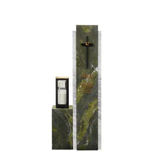 Cupito Zweiteilige Grabstein Stele mit grünem & weißem Marmor & Bronze Grablicht / Urnengrab