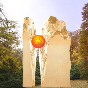 Zweiteiliges Grabmal mit Sonnenglas