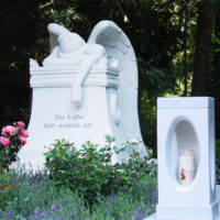 Doppelgrabstein Familiengrabstein Grabsteine Grabmale Engel Marmor Emelyn Story Angel of Grief Rom Gruft Köln Südfriedhof Steinmetz Doppelgrab Familiengrab Steinmetz Köln Südfriedhof