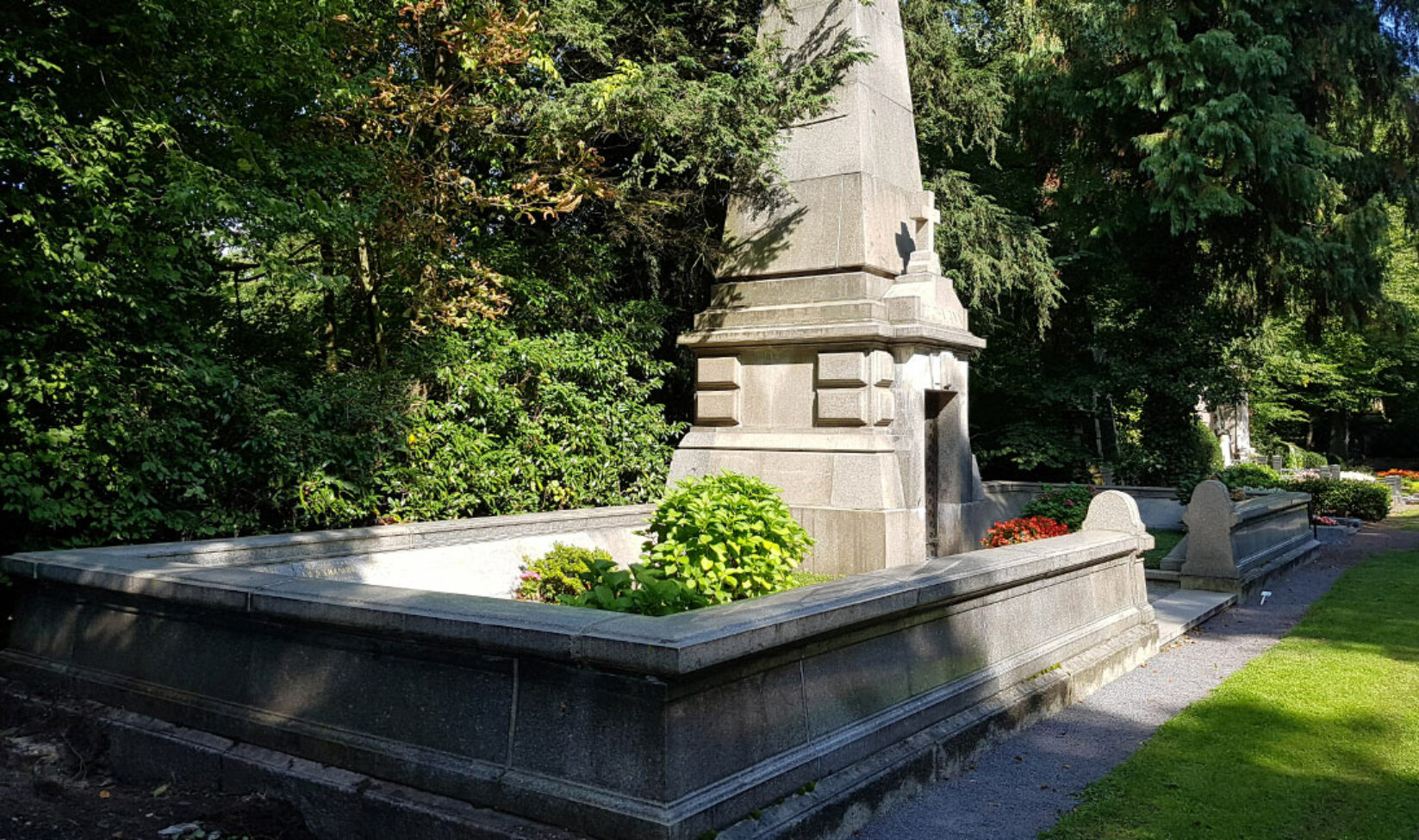 Stilvolle Grabsteine Referenz