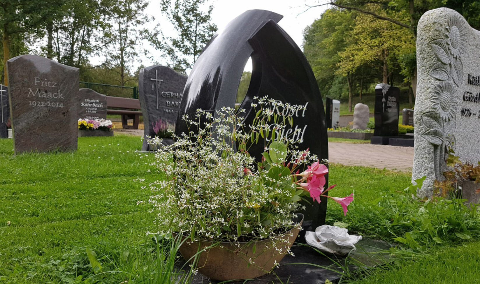 Stilvolle Grabsteine Referenz