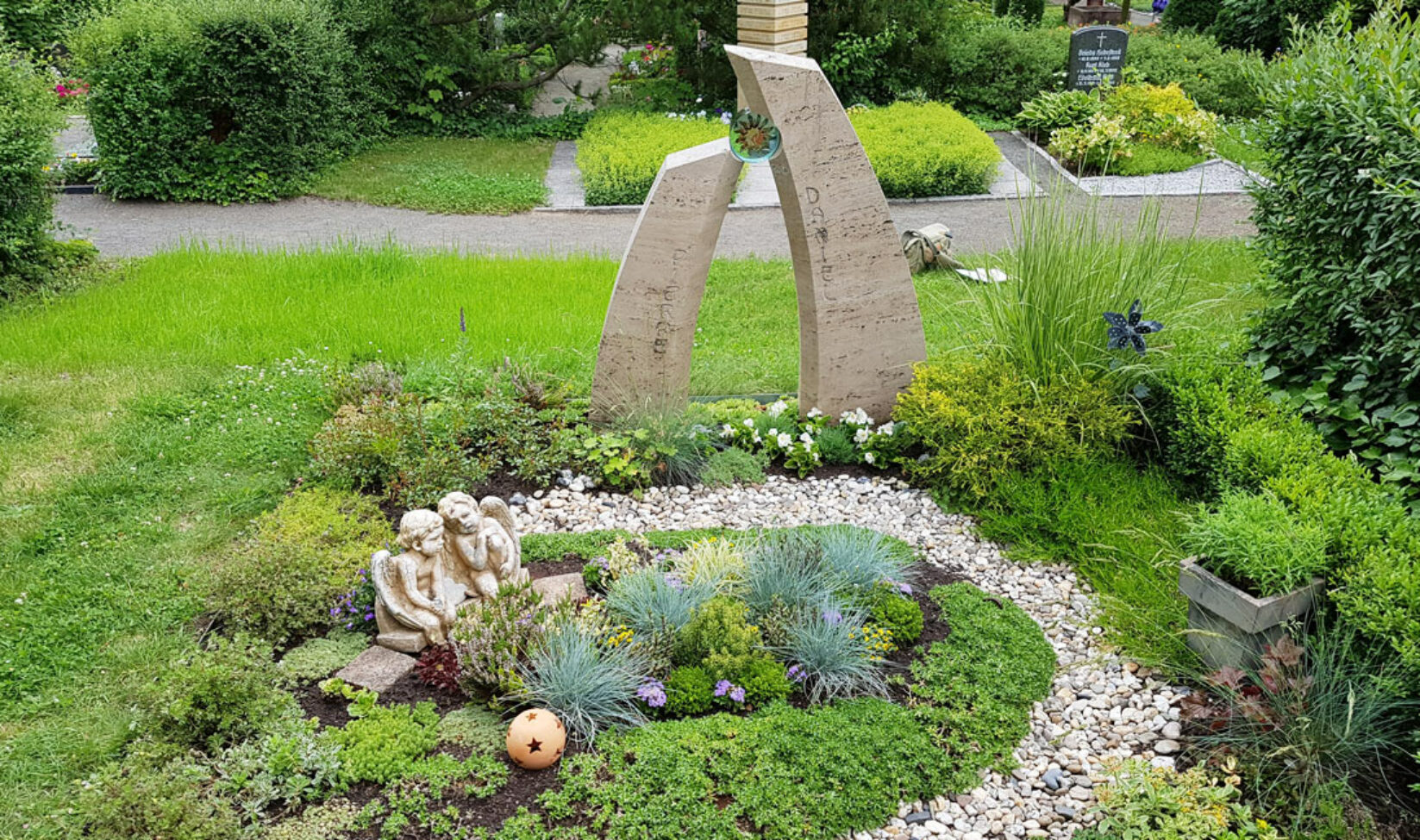 Stilvolle Grabsteine Referenz