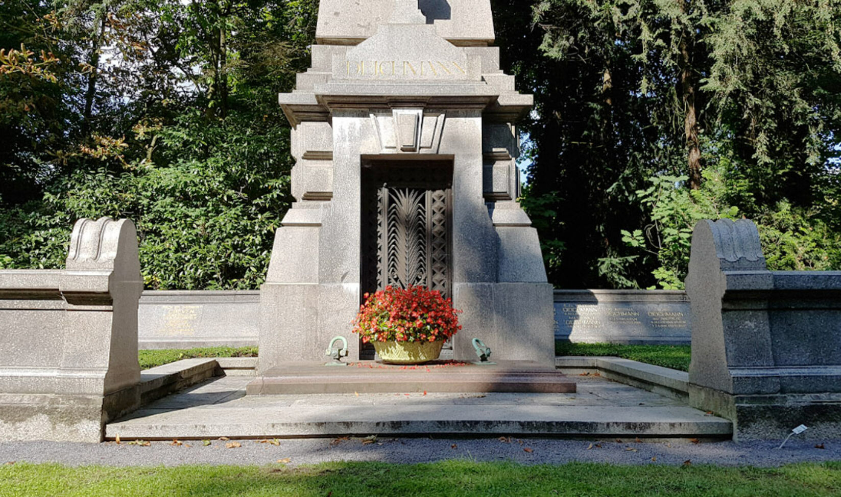 Stilvolle Grabsteine Referenz