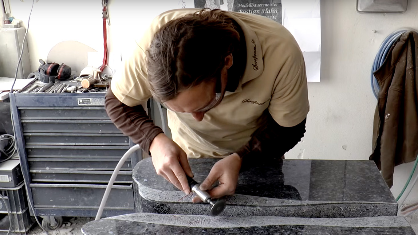 Designgrab Alu Grablampe Aus Granit – Antikoptik, Witterungsbeständig, Für Grabkerzen