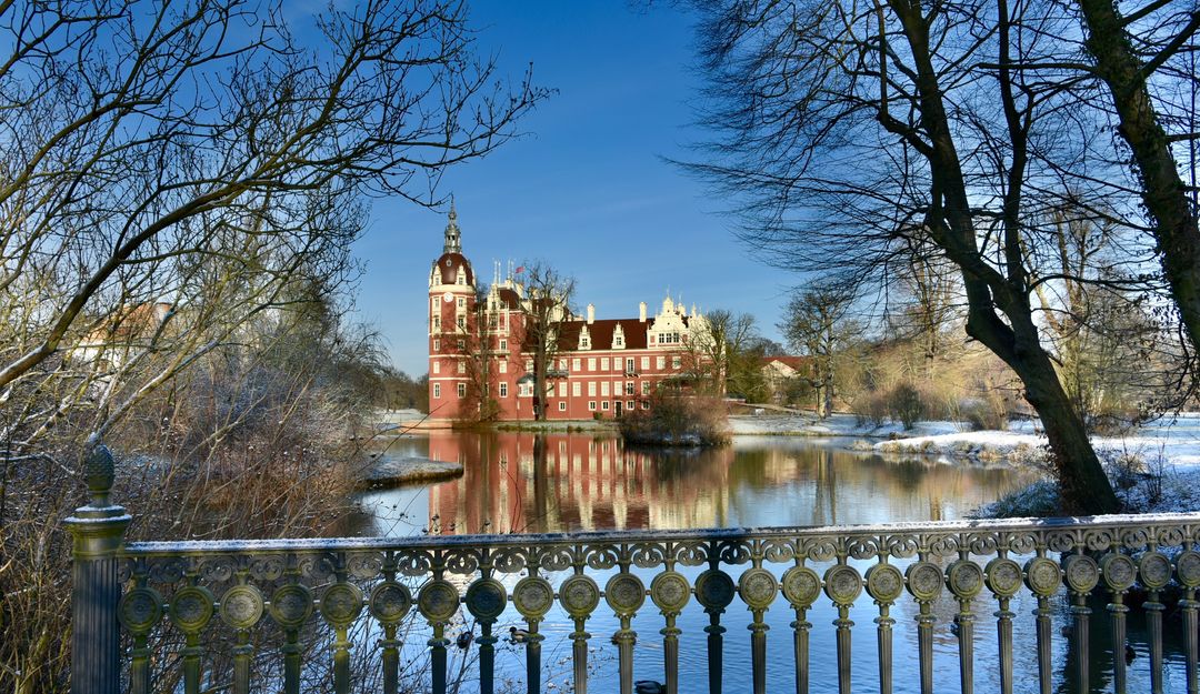 Der Fürst Pückler Park nahe Cottbus im Winter. | Bildquelle: © Fotolia - T. Linack