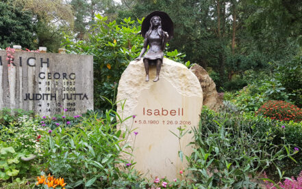 Berlin Friedhof Heerstraße Doppelgrabmal Emmrich