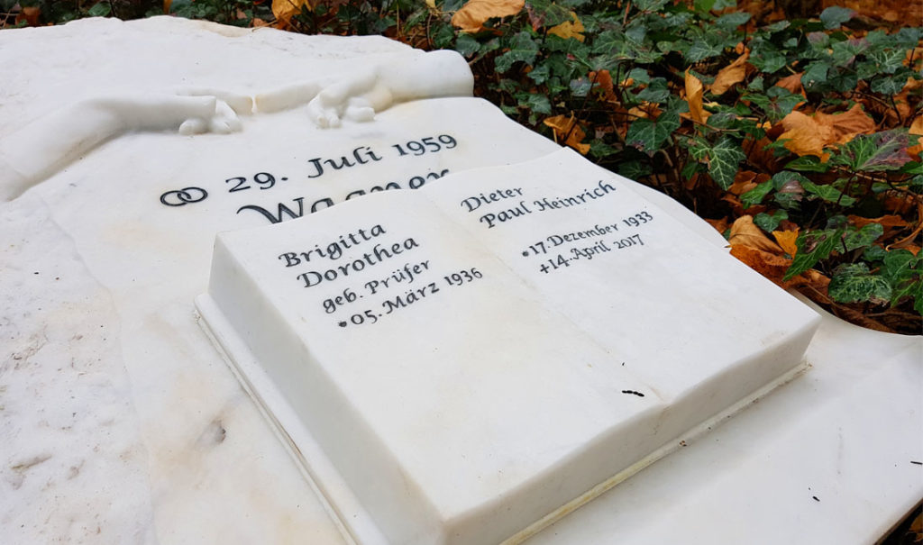 Grabinschrift Grabstein Beschriftung Gravur Beispiel Muster Gera Ostfriedhof Steinmetz