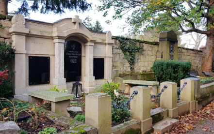 Weimar Hauptfriedhof Familiengrabstätte Karl Dietrich