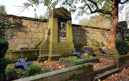 Weimar Hauptfriedhof historisches Familiengrab Carl Hummel