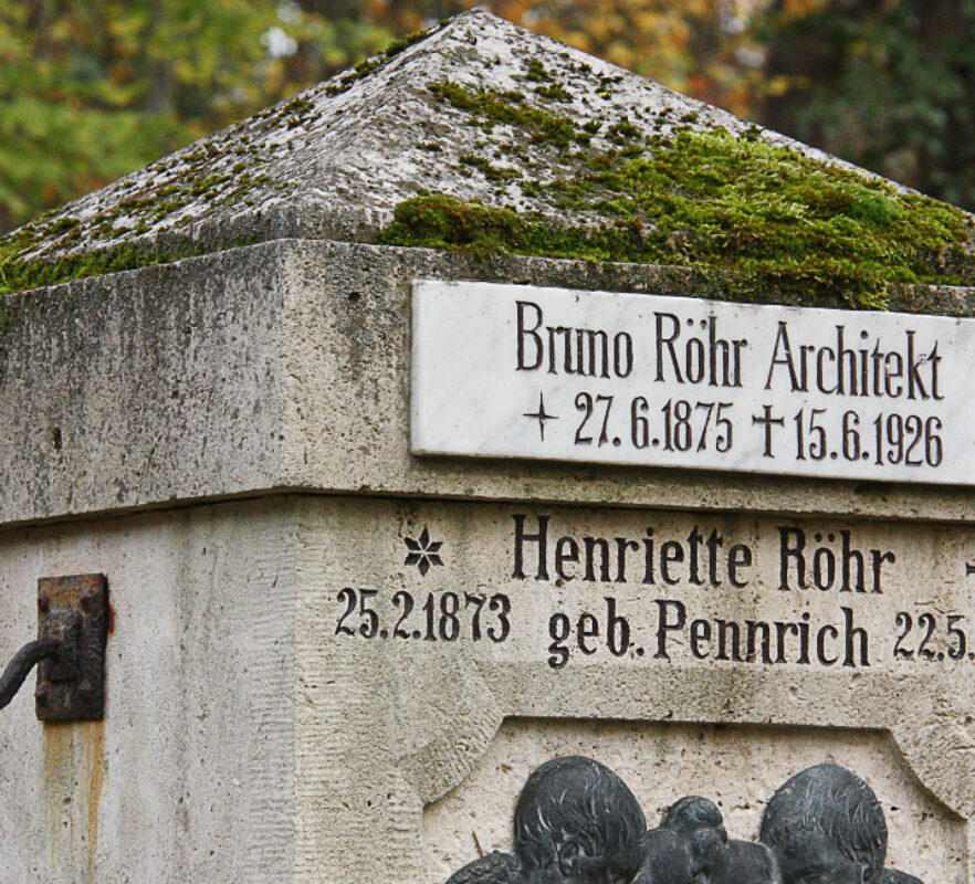 Architekt Bruno Röhr - Historische Grabstätte mit Grabdenkmal