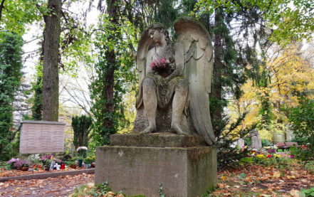 Weimar Hauptfriedhof Grabmal des Architekten Rudolf Zapfe