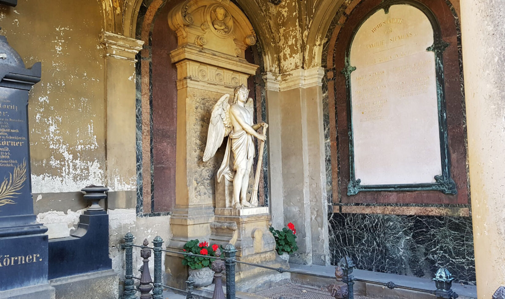Stilvolle Grabsteine Referenz