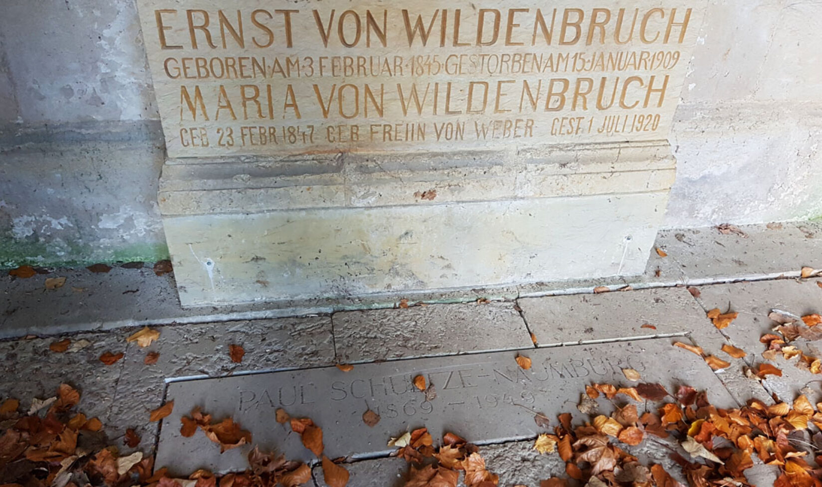 Stilvolle Grabsteine Referenz