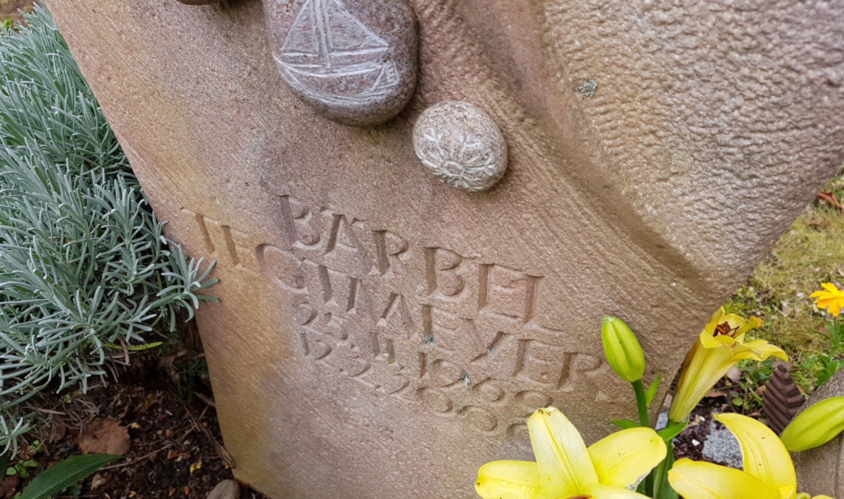 Stilvolle Grabsteine Referenz