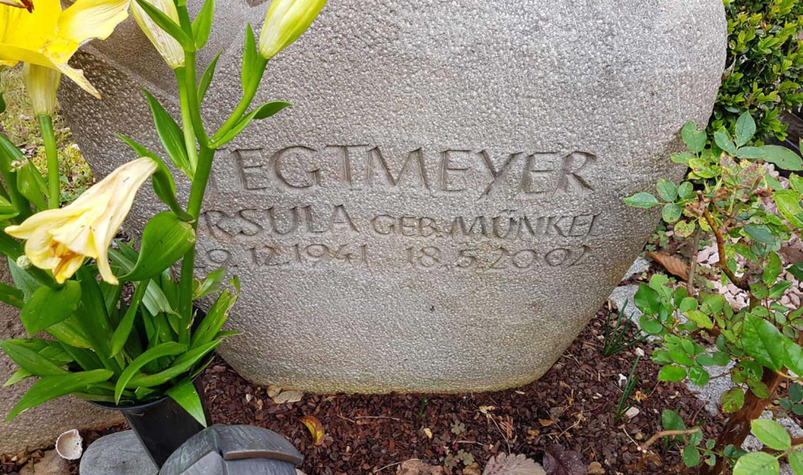 Stilvolle Grabsteine Referenz