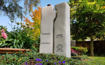 Zeulenroda Hauptfriedhof Doppelgrabmal Sengewald