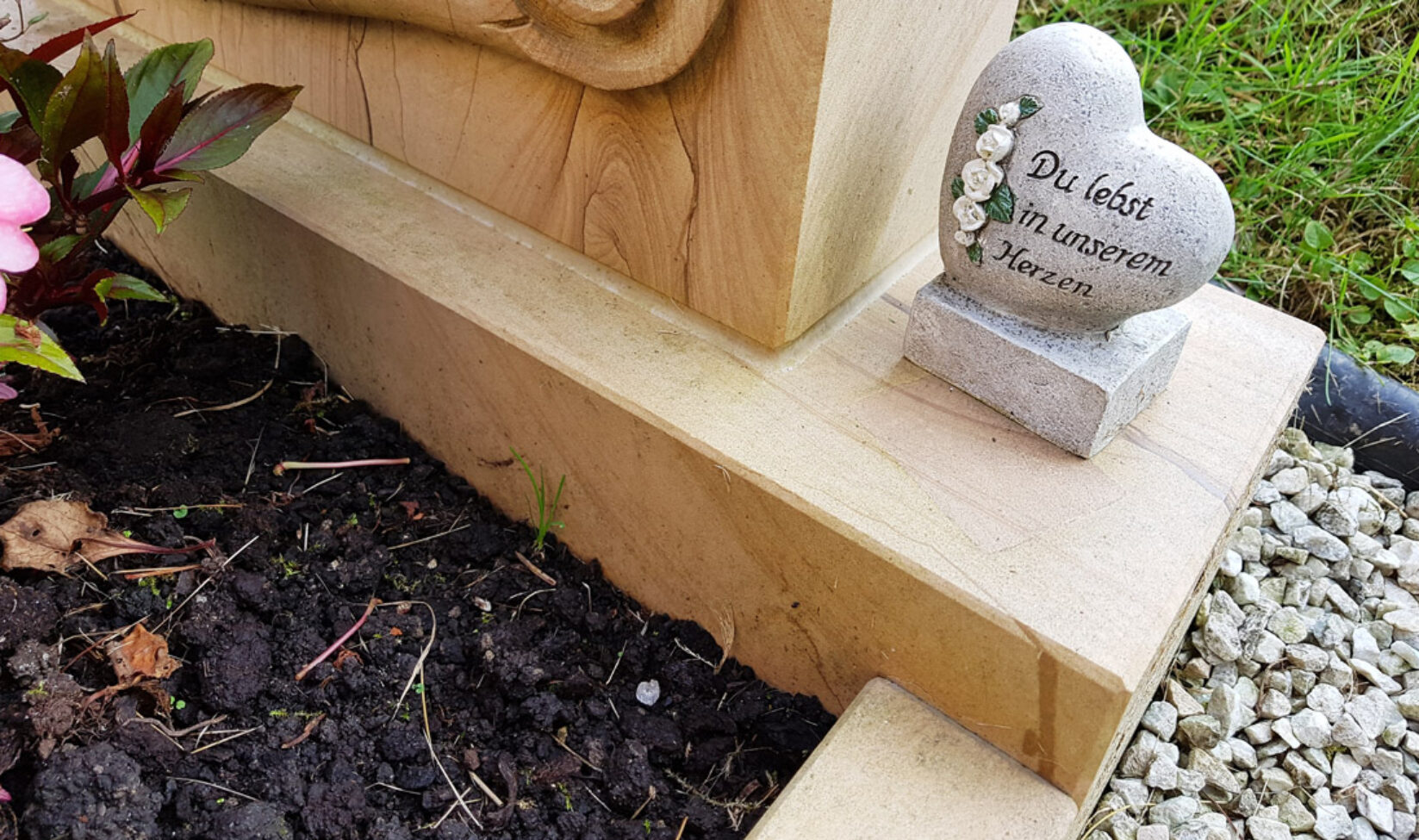 Stilvolle Grabsteine Referenz