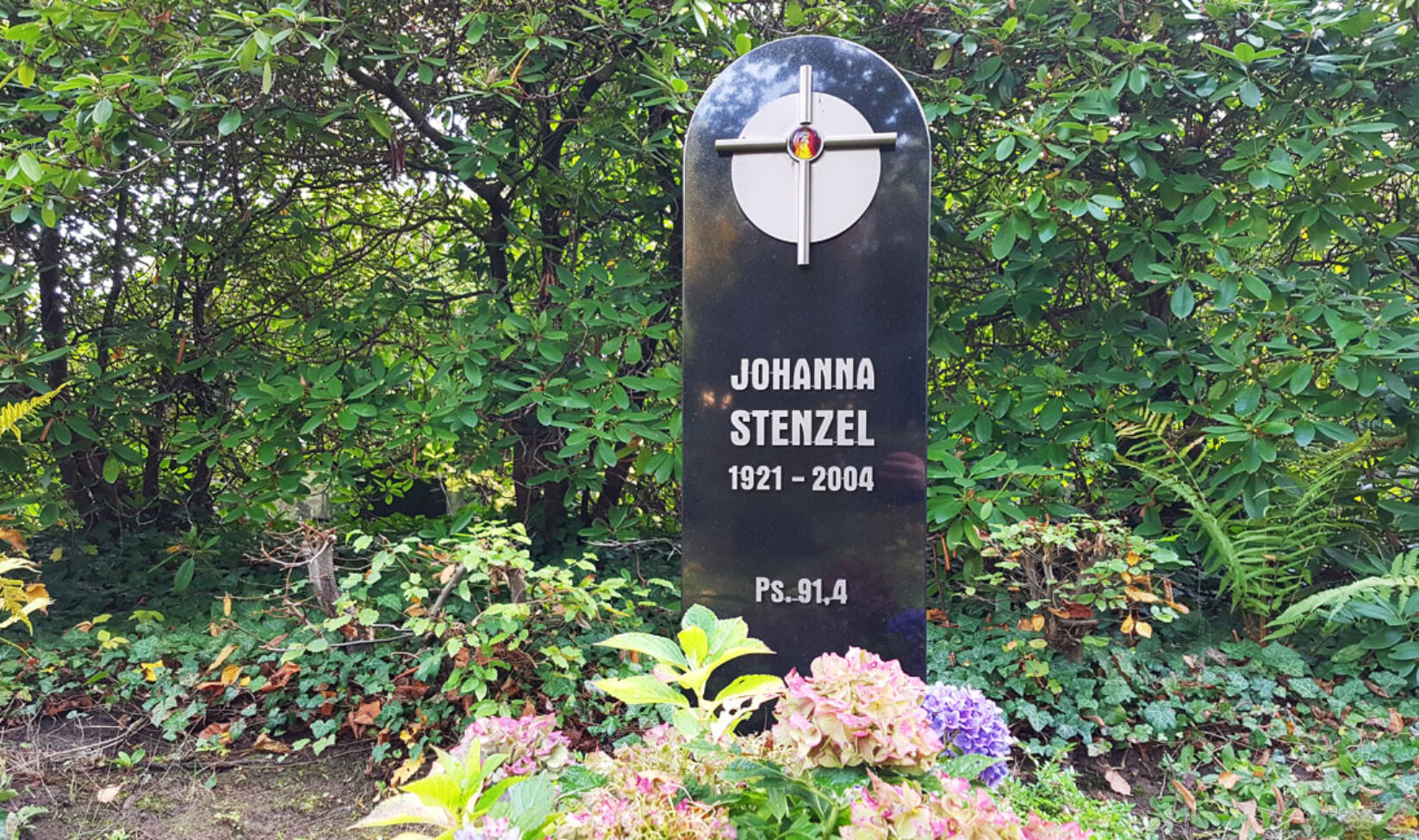 Stilvolle Grabsteine Referenz